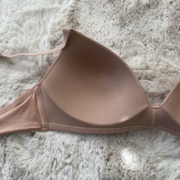 SKIMS Wireless Form T-Shirt Demi Bra Clay Size 36B - Picture 8 of 9
